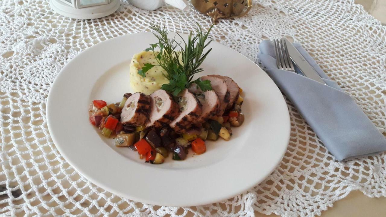 مبيت وإفطار Bialki Dolne Dwor Osmolice المظهر الخارجي الصورة